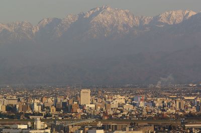 富山市